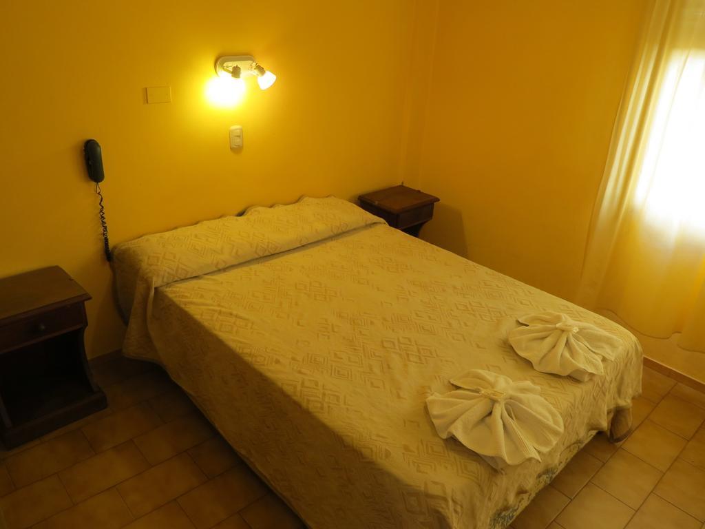 Hotel Arenales Villa Carlos Paz Pokój zdjęcie