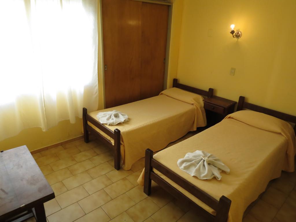 Hotel Arenales Villa Carlos Paz Pokój zdjęcie